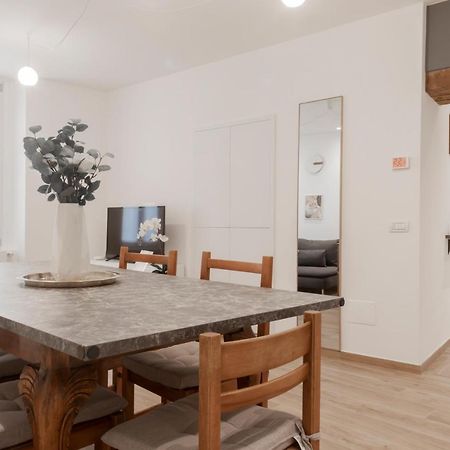 Brilla Marvelous Apartment In The Center 베르가모 외부 사진